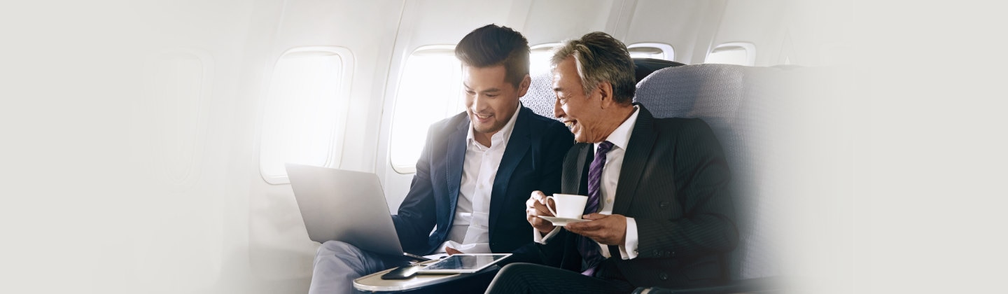 花旗銀行客戶經理向客戶解釋結構性產品